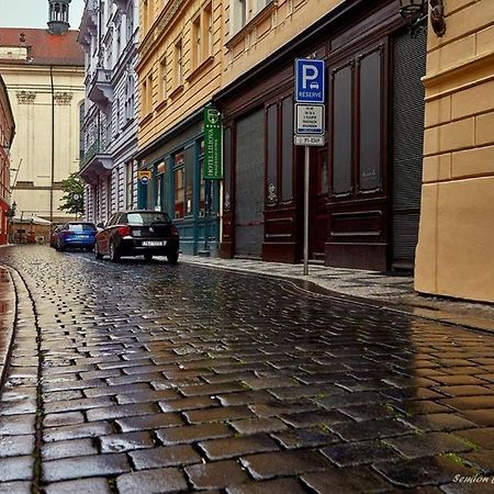 Apart Near The Charles Bridge プラハ エクステリア 写真